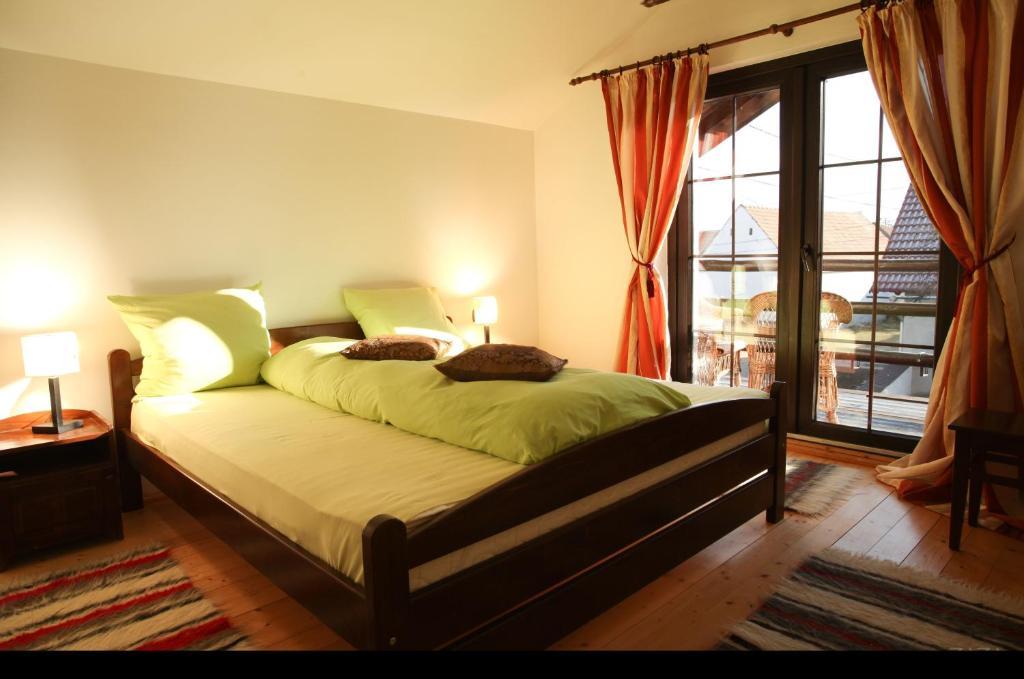 Casa Mosului - Transfagarasan Bed & Breakfast Cîrţişoara Kamer foto